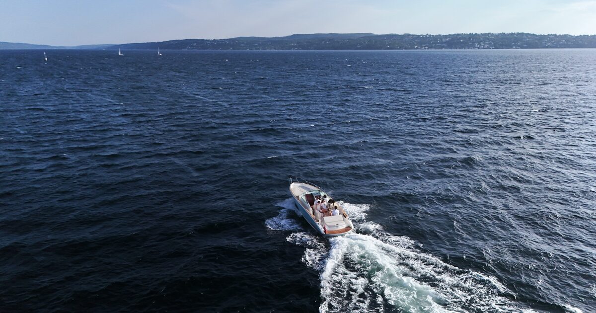 Dark, quiet water in the inner Oslofjord